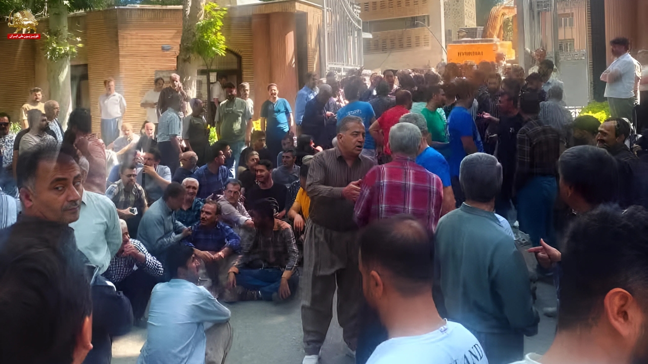خانم مریم رجوی -تظاهرات نانوایان۶